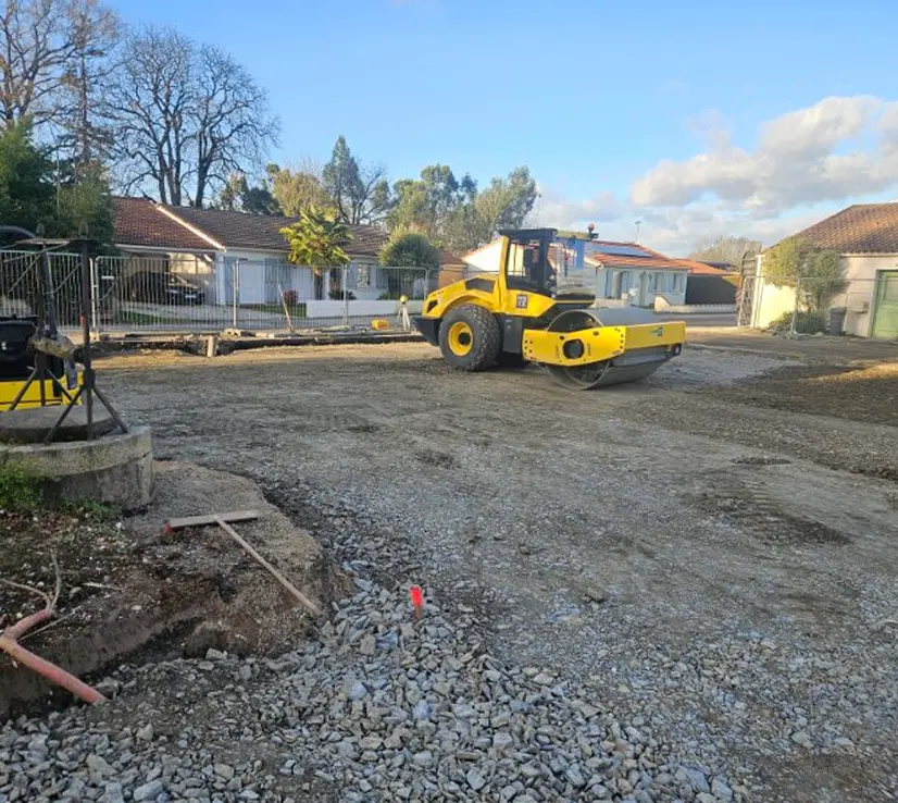 terrassement-agesibat-tp Rouleau pour aplanissement terrain